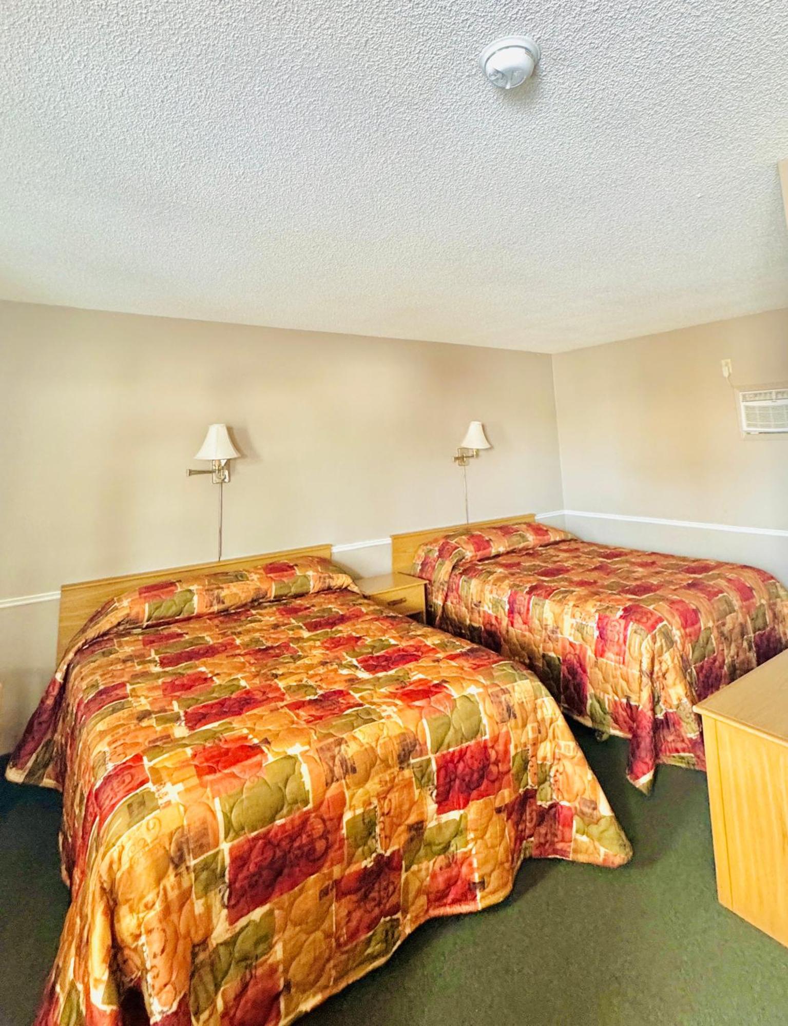 Adams Motel Су-Сент-Мари Экстерьер фото